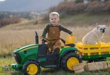 Ciągnik na akumulator JOHN DEERE traktorek z przyczepką PEG PEREGO