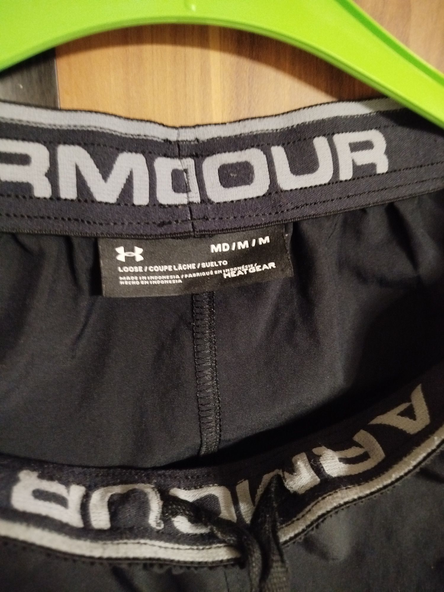 Spodenki krótkie męskie Under Armour rozmiar M stan idealny