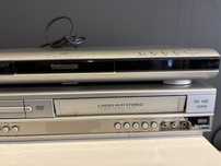 Video i DVD philips i tompson dvd wlaczaja się