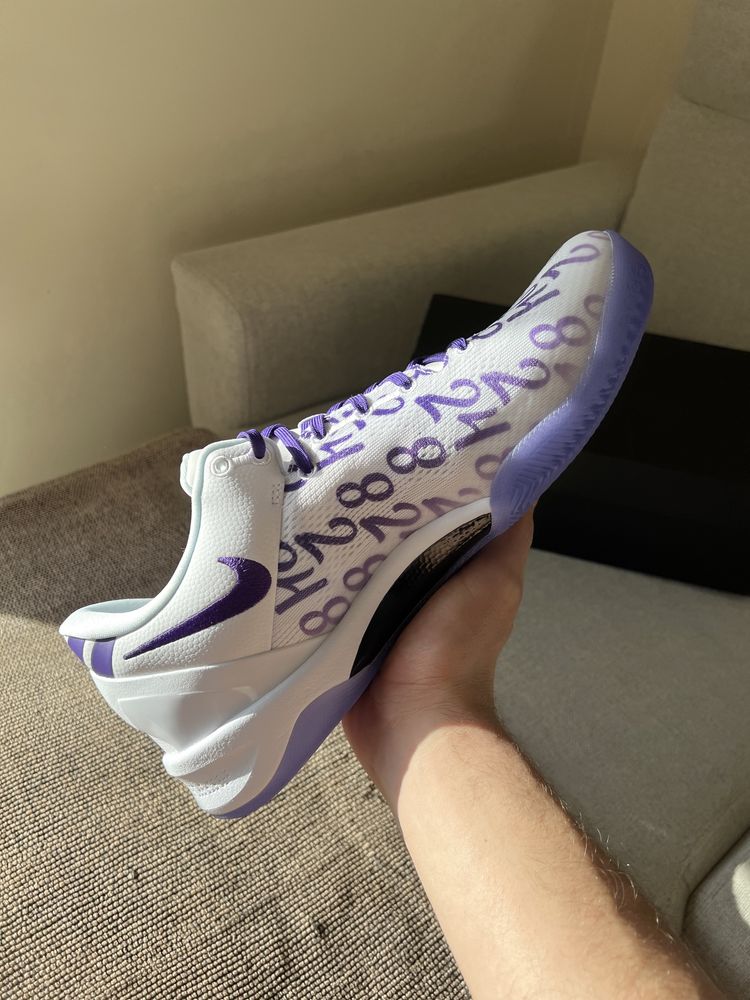 Kobe 8 Protro white/purple