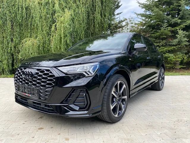 Audi Q3 Sportback JedynyTaki Matrix Panorama TemAdap Kam360 Alu19 E.Fotel Sonos3D Gw5lat