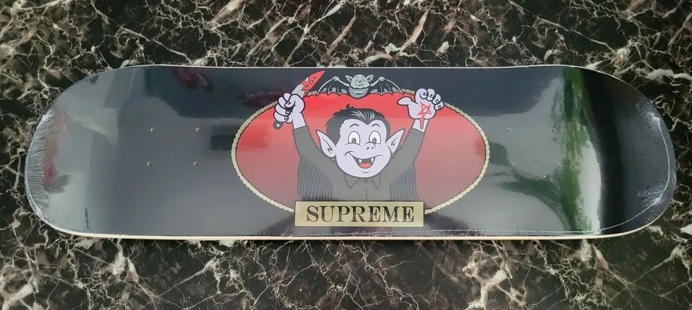 Deskorolka blat Supreme Vampire Boy