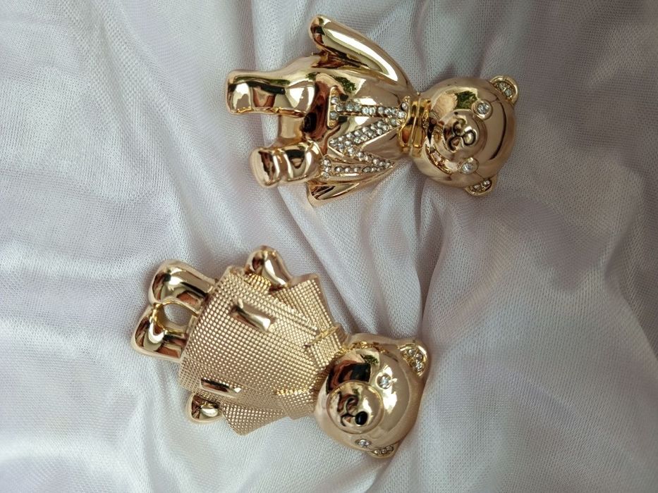 Трендова брошка ведмедики max mara з маркуванням