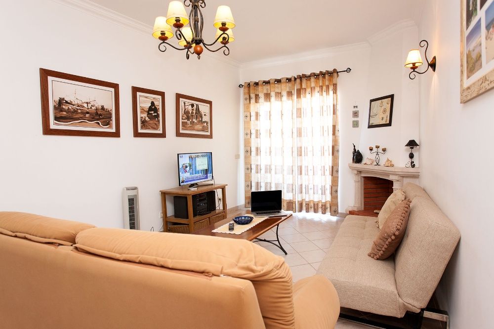 Apartamento T2 em Condomínio com Piscina na Praia da Galé – Albufeira