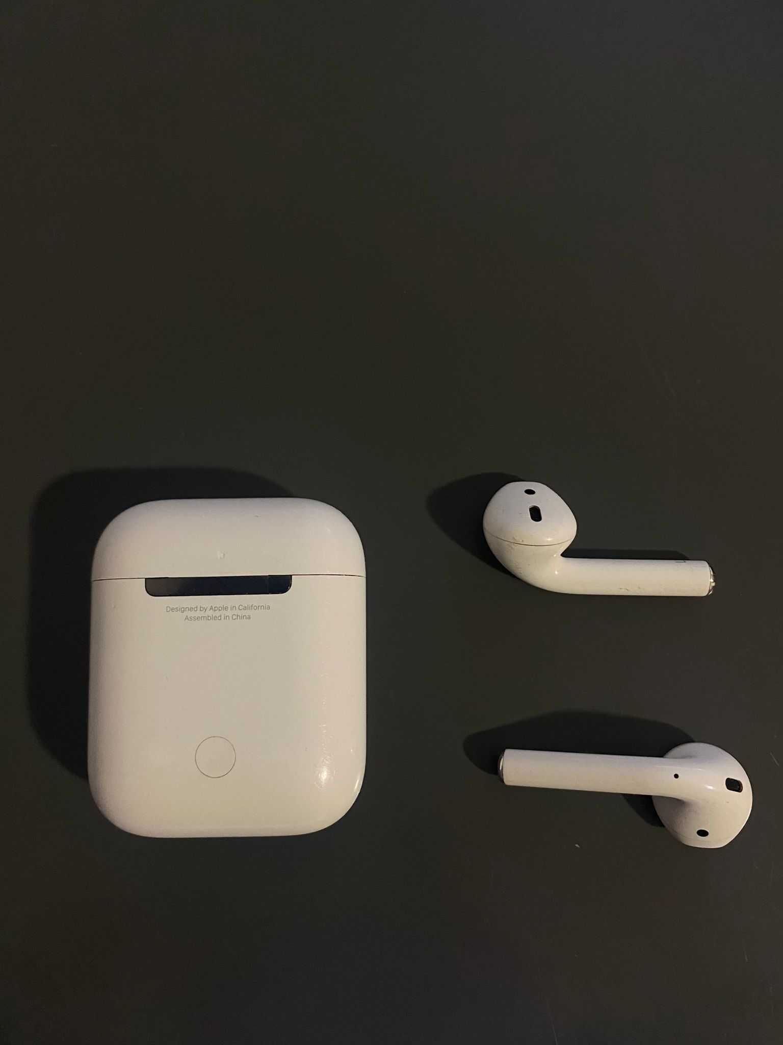 Apple AirPods (2.ª geração)