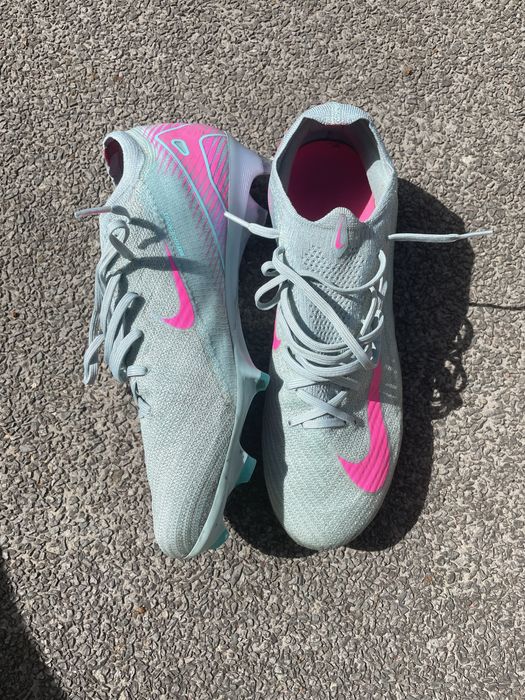 Chuteiras NIKE mercurial n 43