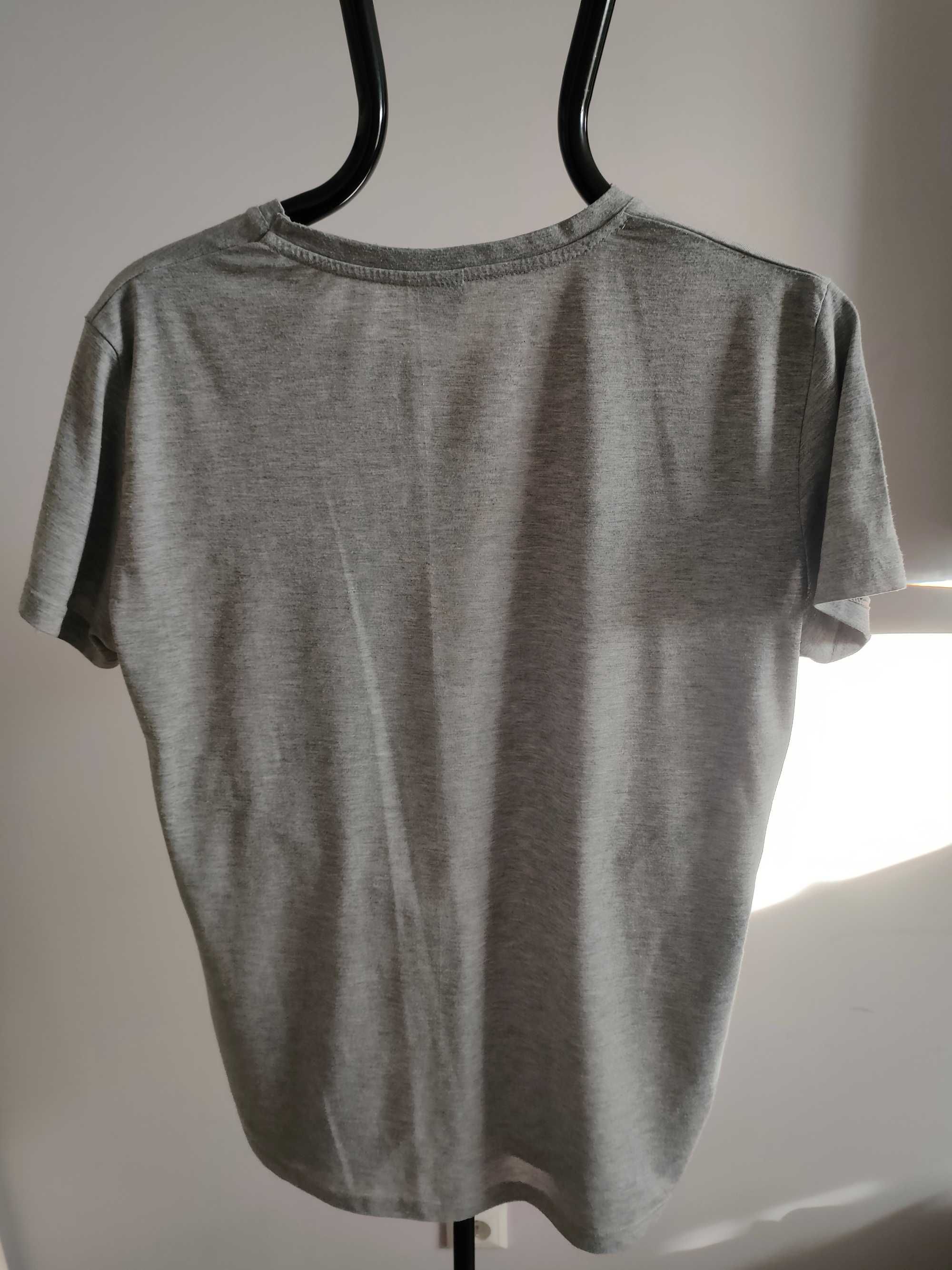 świetny t-shirt EMPORIO ARMANI