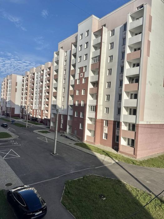 Продам євродвокімнатну квартиру в новобудові Птичка гидропарк