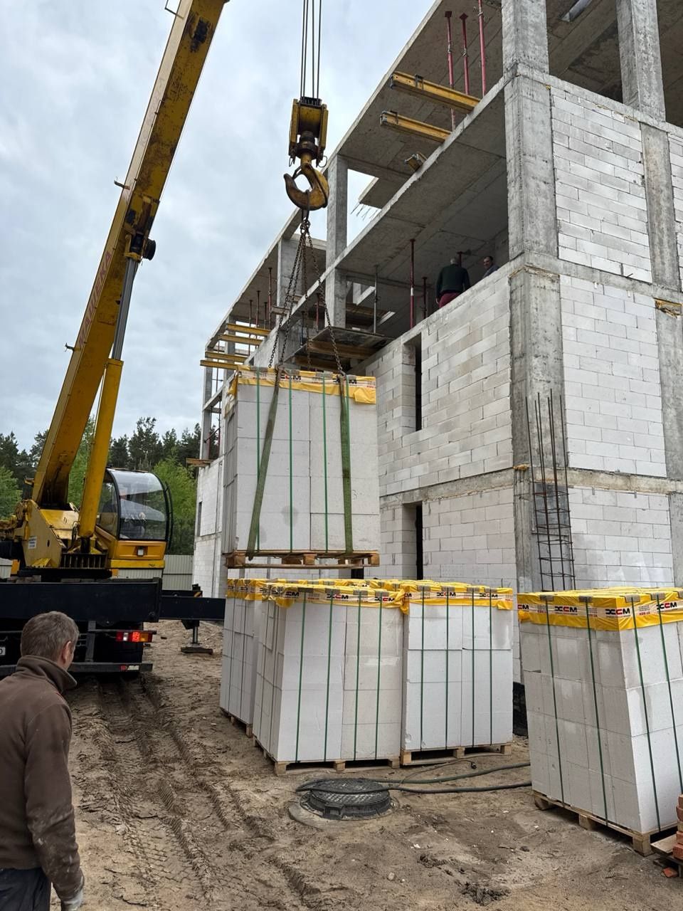 Квартира з ділянкою землі,з розтермінуванням від забудовника.(Биківня)