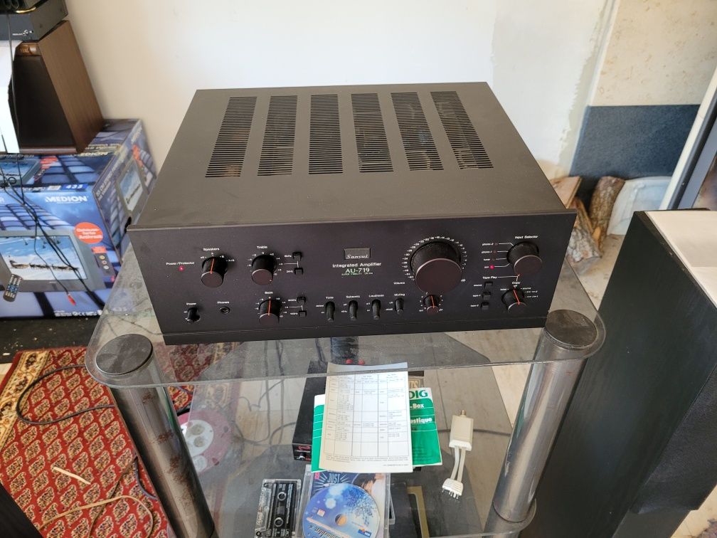 Wzmacniacz sansui au 719