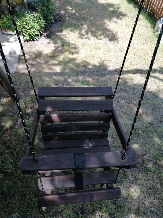 Huśtawka z oparciem drewniana ogrodowa