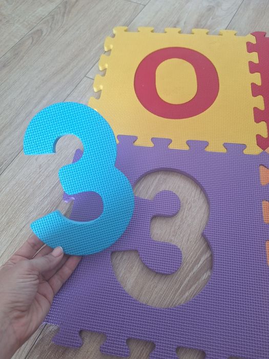 Puzzle piankowe z cyferkami na podłogę, mata