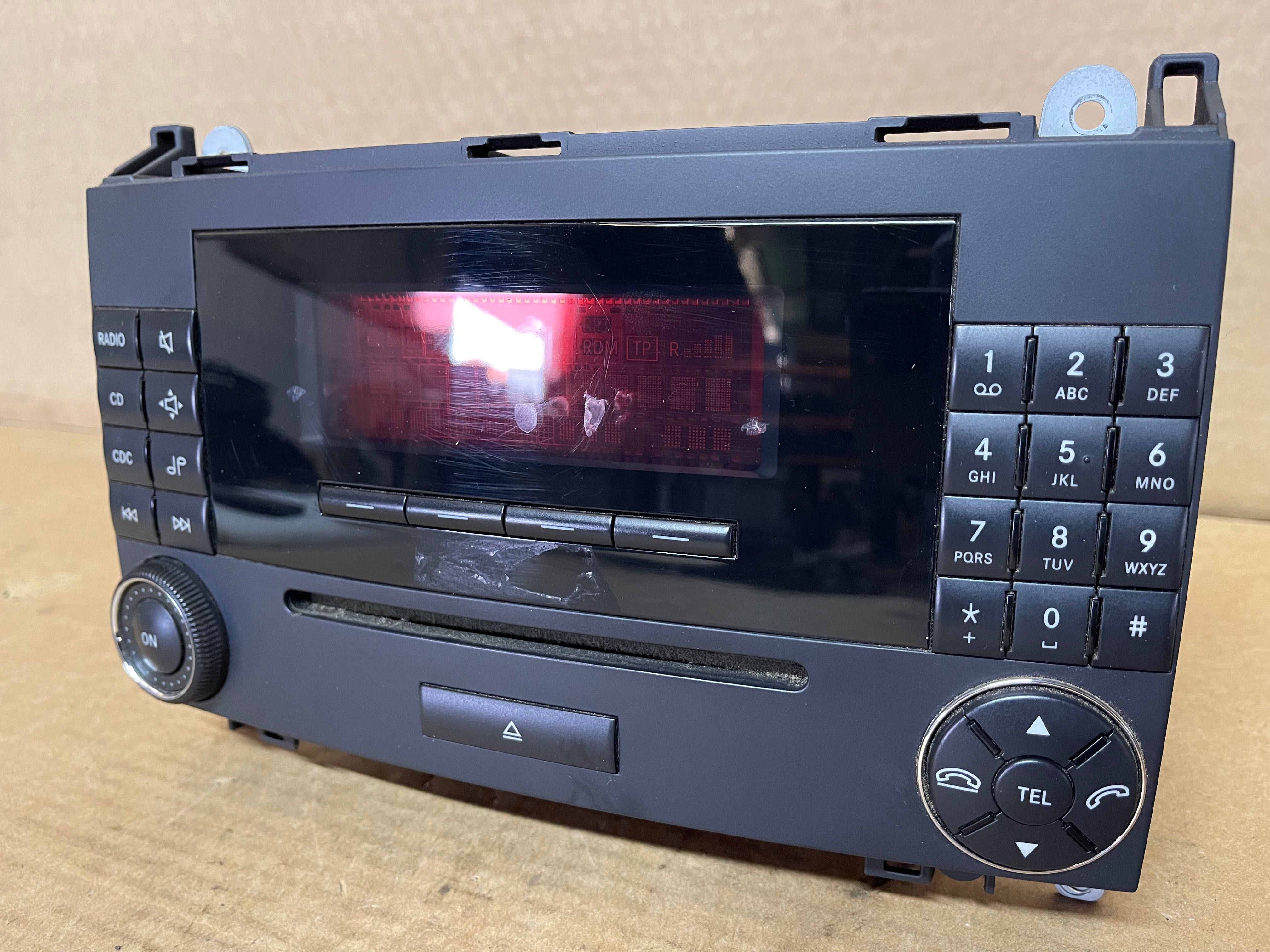 RADIO MERCEDES W169 W245 A180,A200,B180,B200 . A169.8700.289