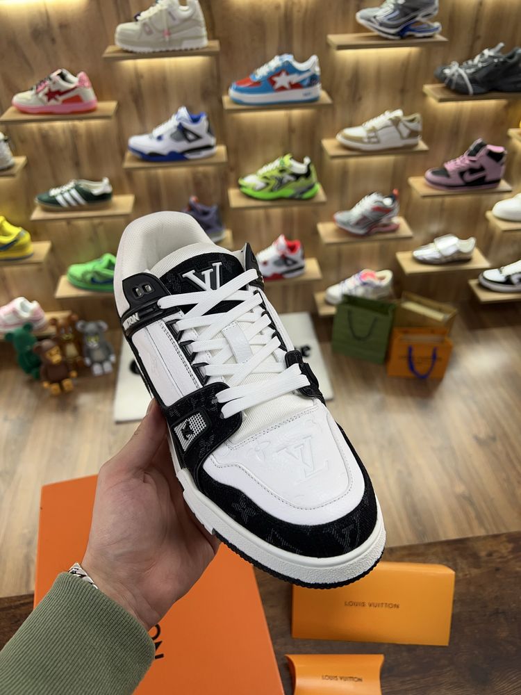 Кросівки Louis Vuitton Trainer LV Monogram Black / White