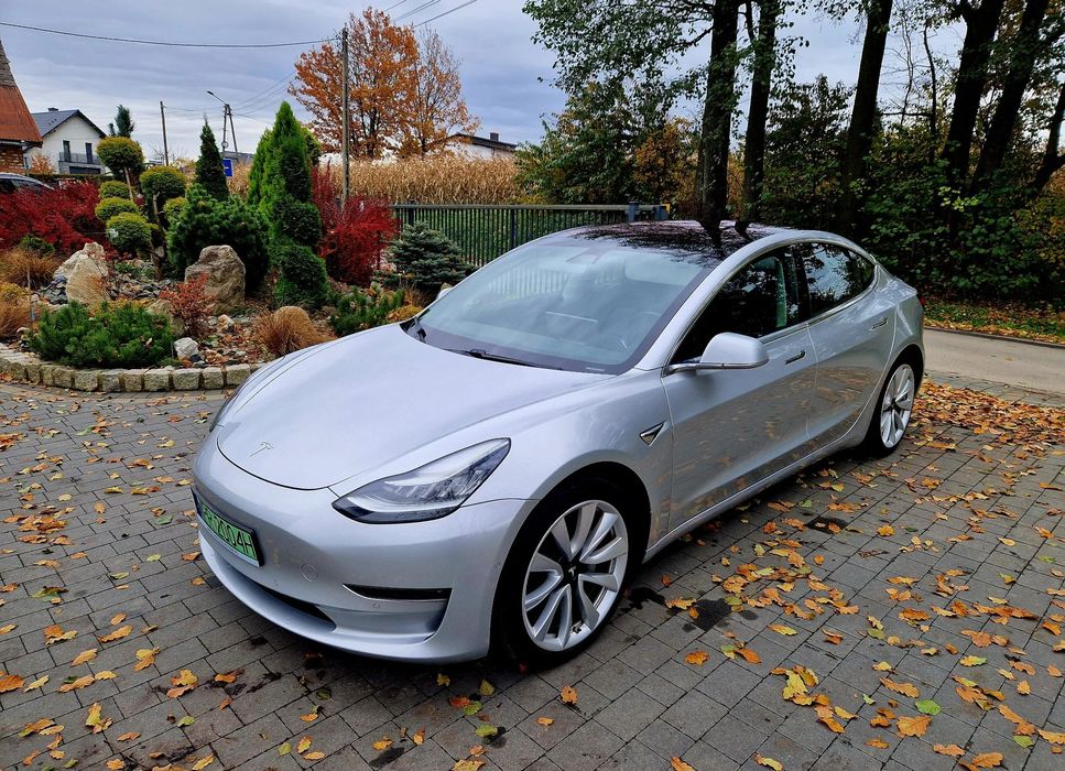 Tesla Model 3 2018r # Long Range # niski przebieg # bdb stan!