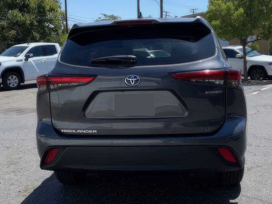 Toyota Highlander      2022