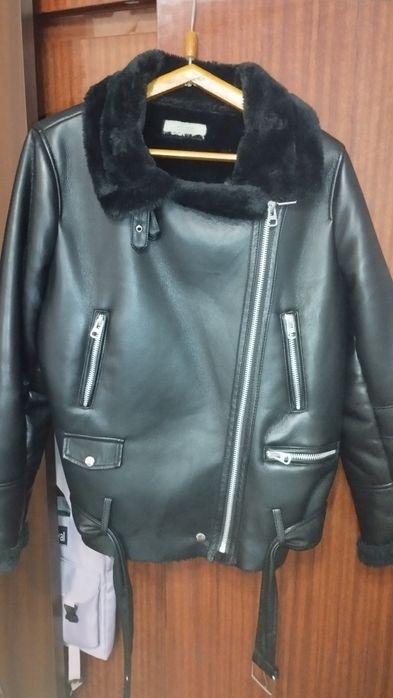 Продам женскую дубленку