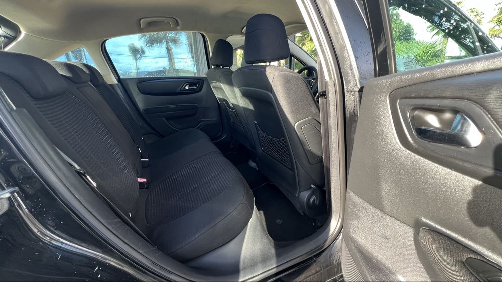 Citroën C4 1.2 Gasolina – 173.000 km – trato financiamento