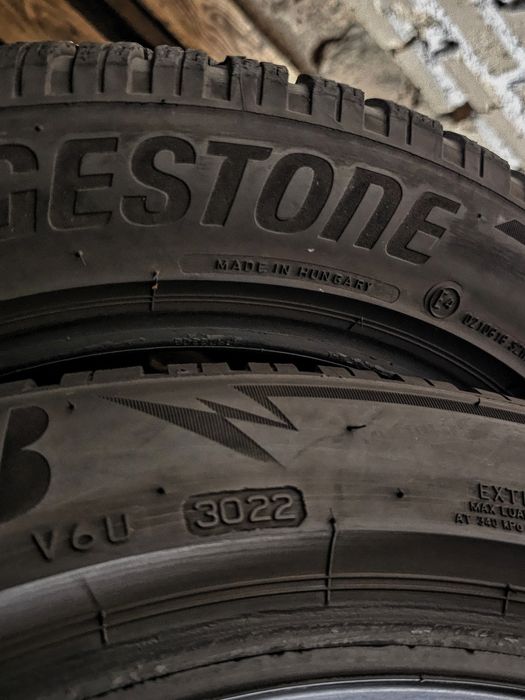 Зимові 225/50r17 Bridgestone | 8mm | 2022 | Стан нових | Преміум шини