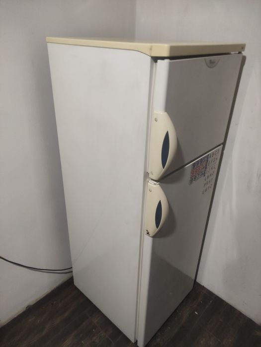 Sprzedam lodówkę Whirlpool