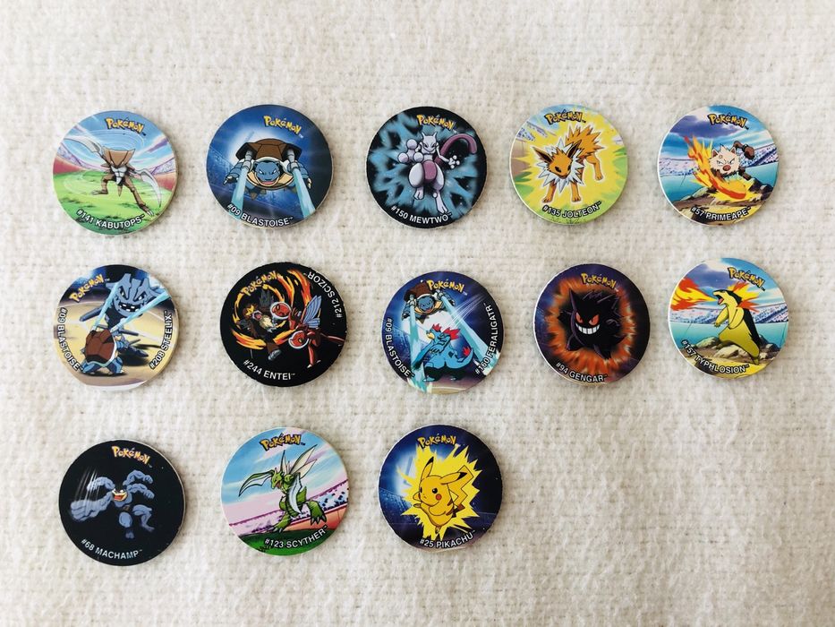 Conjunto de tazos pokémon