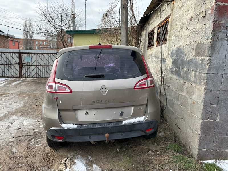 Разборка Шрот Renault Scenic III 1.6 R9M 2011 года Запчасти