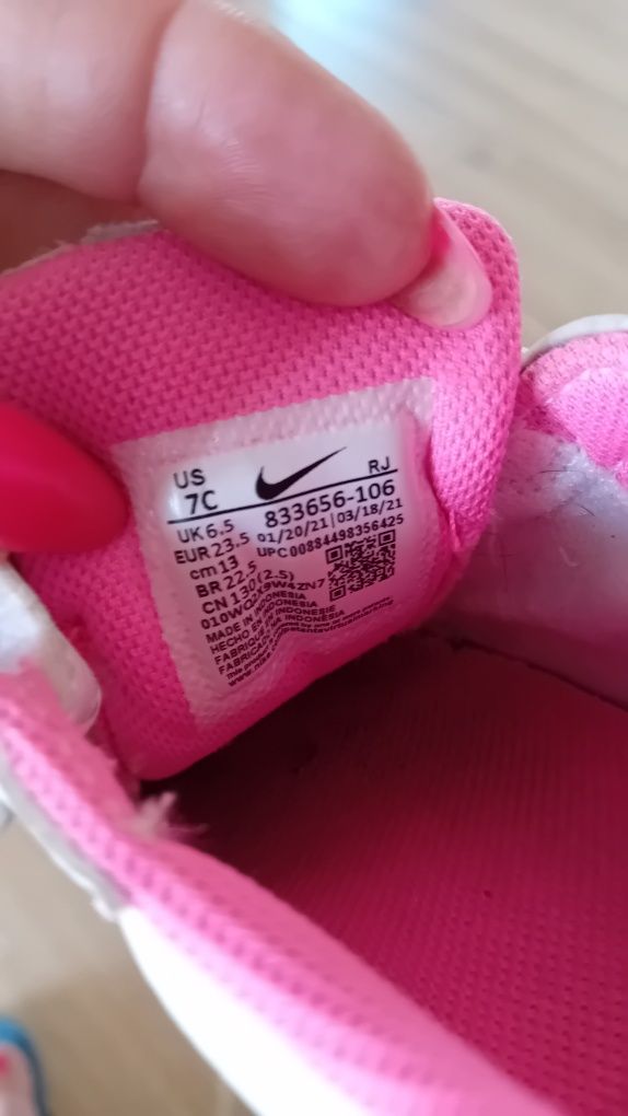 Adidaski  Nike  dla dziewczynki
