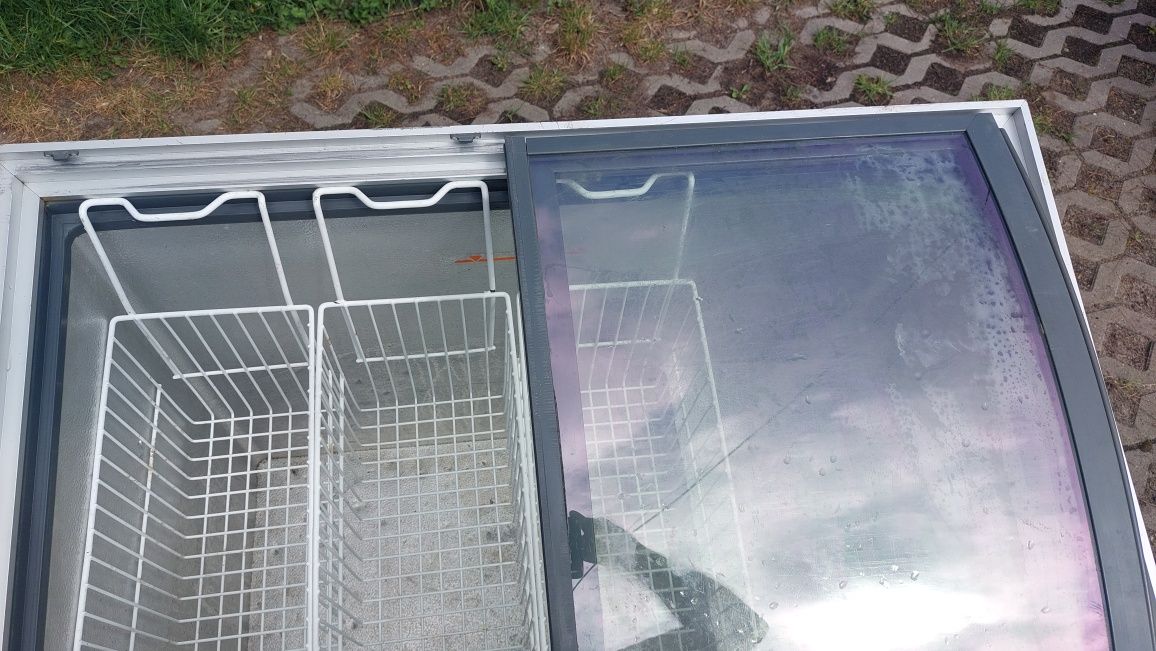 Zamrazarka skrzyniowa przeszklona
