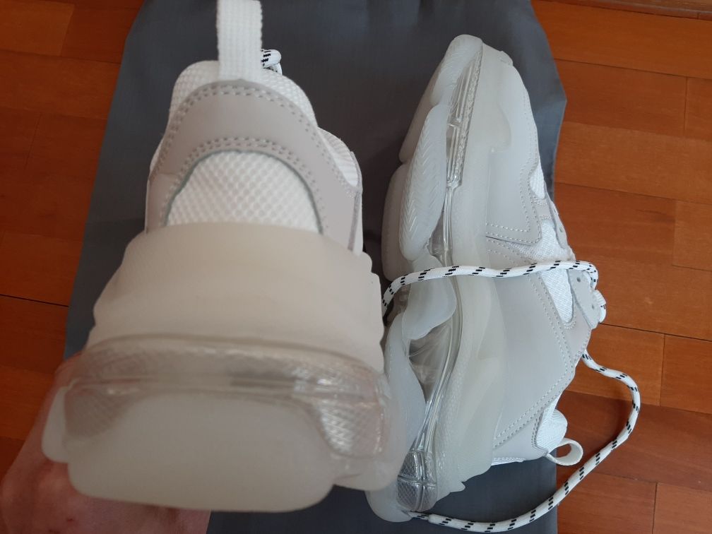 Balenciaga Triple S sola gel