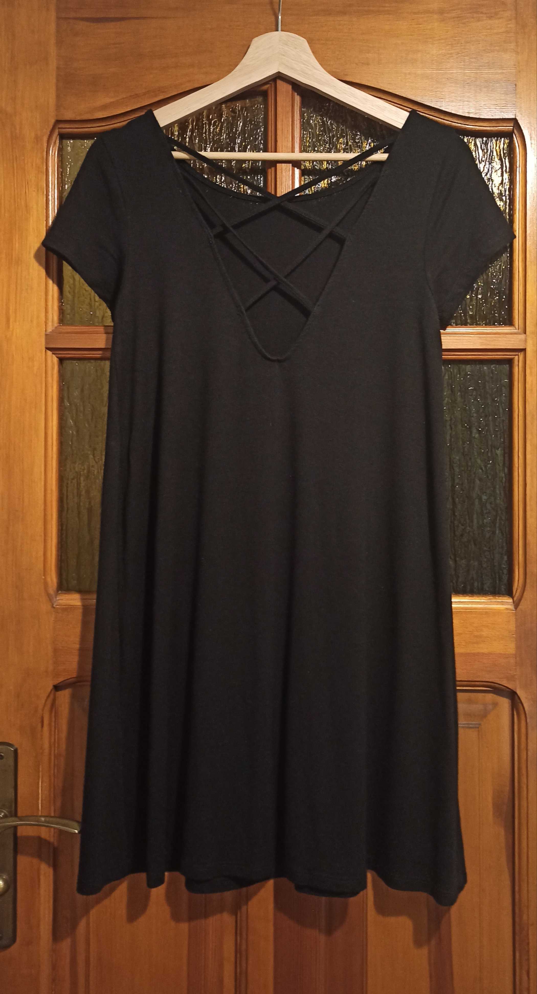 Sukienka marki Pull&Bear rozm. S/M