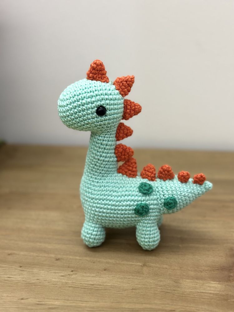 Dinossauro amigurumi