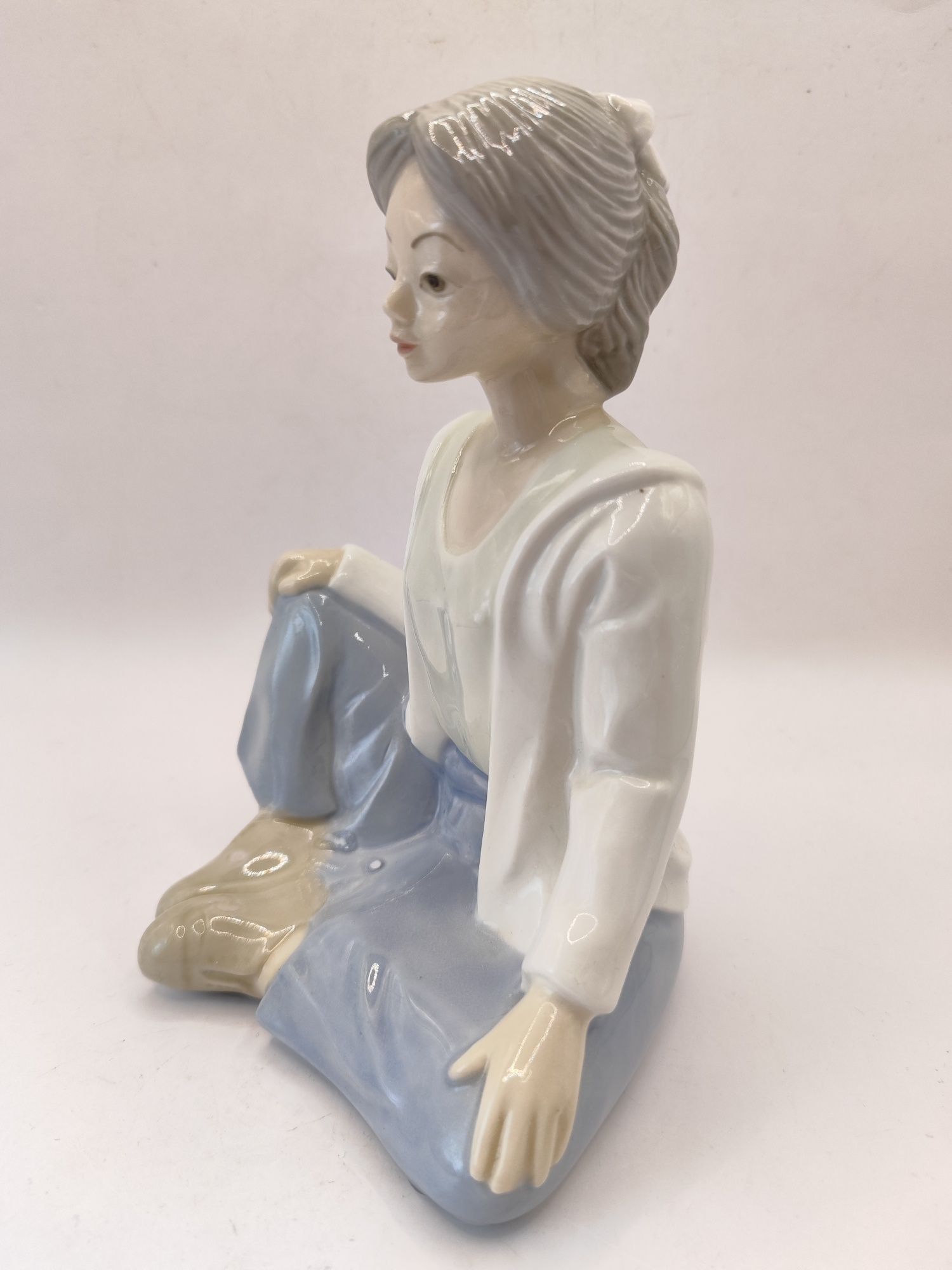 Figurka kolekcjonerska Tengra Hiszpania dziewczyna porcelana handmade