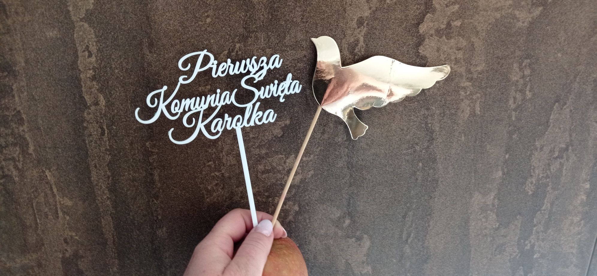 Pierwsza Komunia Święta Karolka -napis do tortu