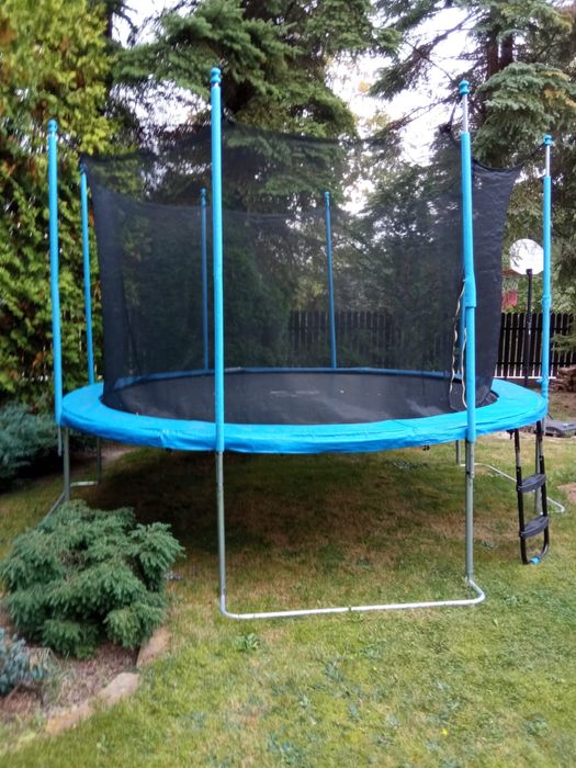 Trampolina ogrodowa