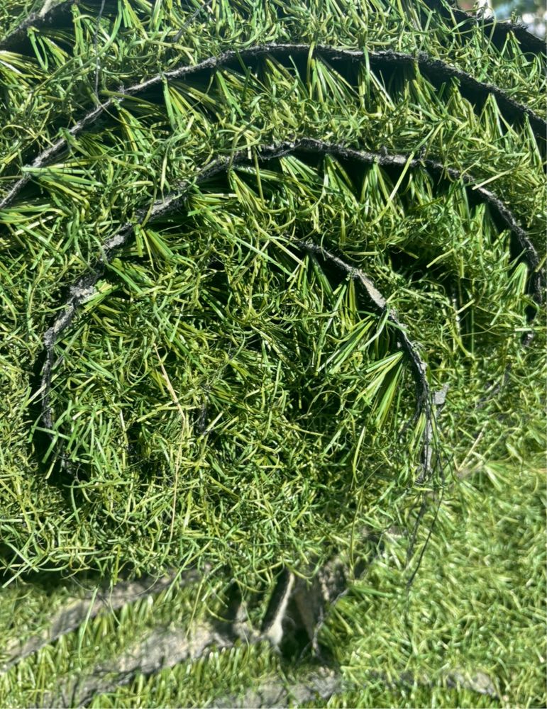 Plac zabaw.Sztuczna trawa Orlik.Włos 6 cm