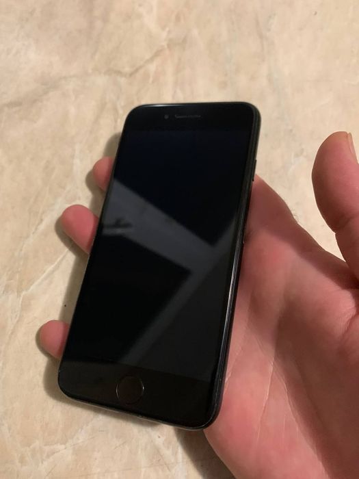 Продам iphone 8 64gb neverlock