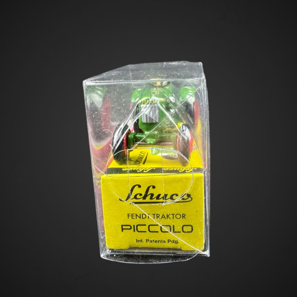 Model Schuco Piccolo 1:90 Fendt Traktor J/5
