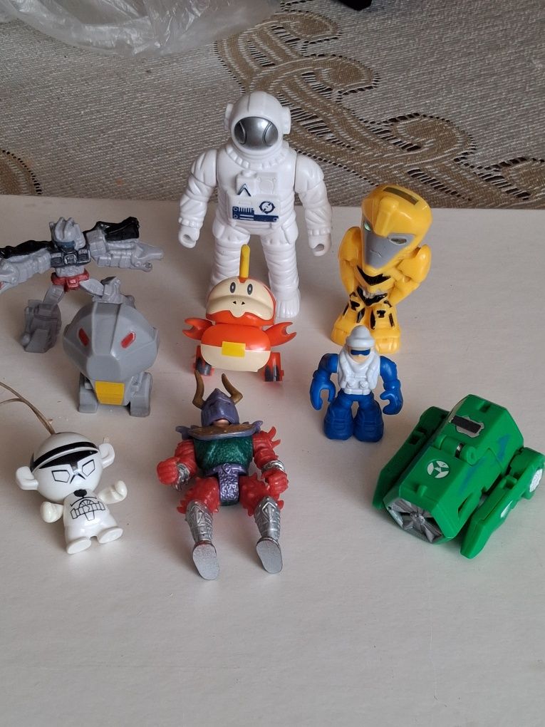 Figurki transformers hasbro i reszta