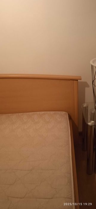 Łóżko 160/200 z stelażem i materacem.Zawiercie.