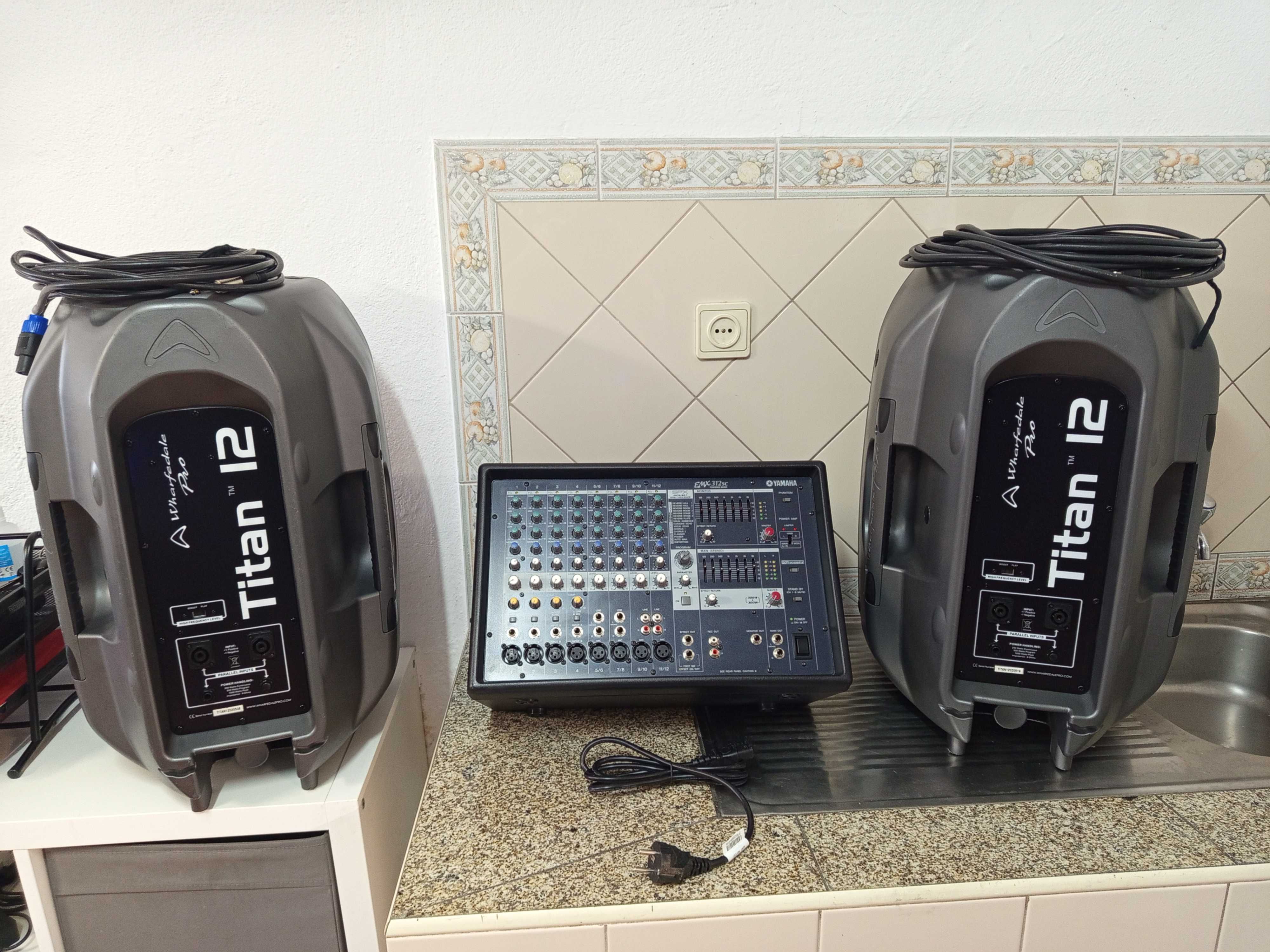 Sistema Som Colunas y Mesa Yamaha Amplificada y Tripés