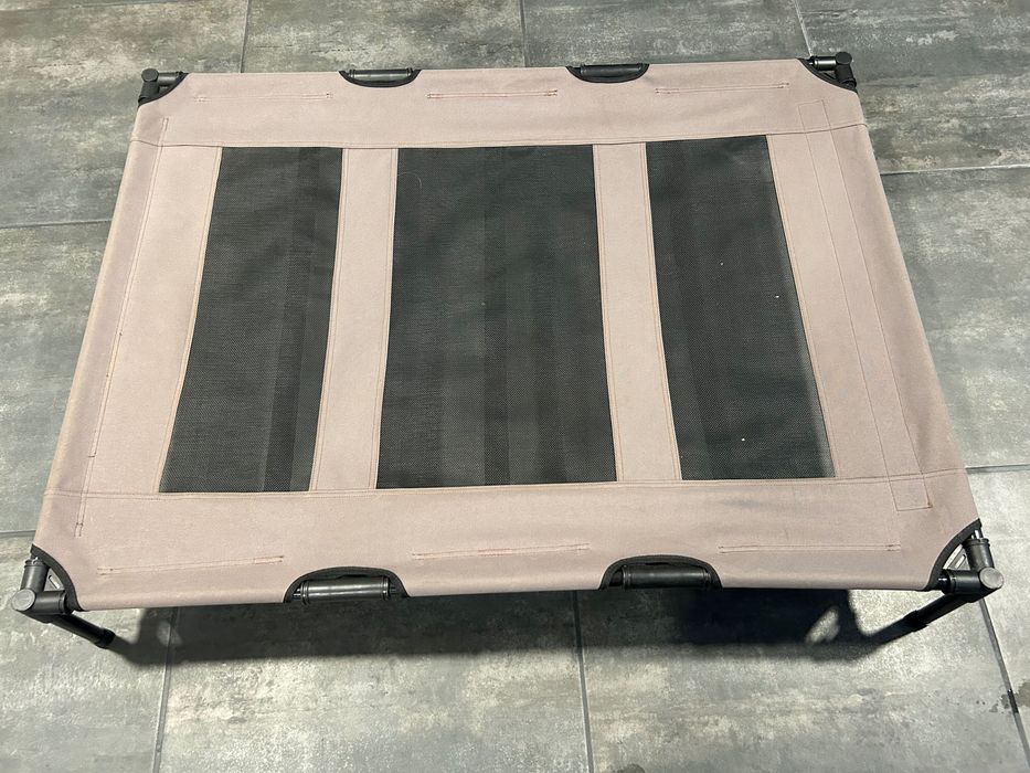 Cama elevada para pet grande porte