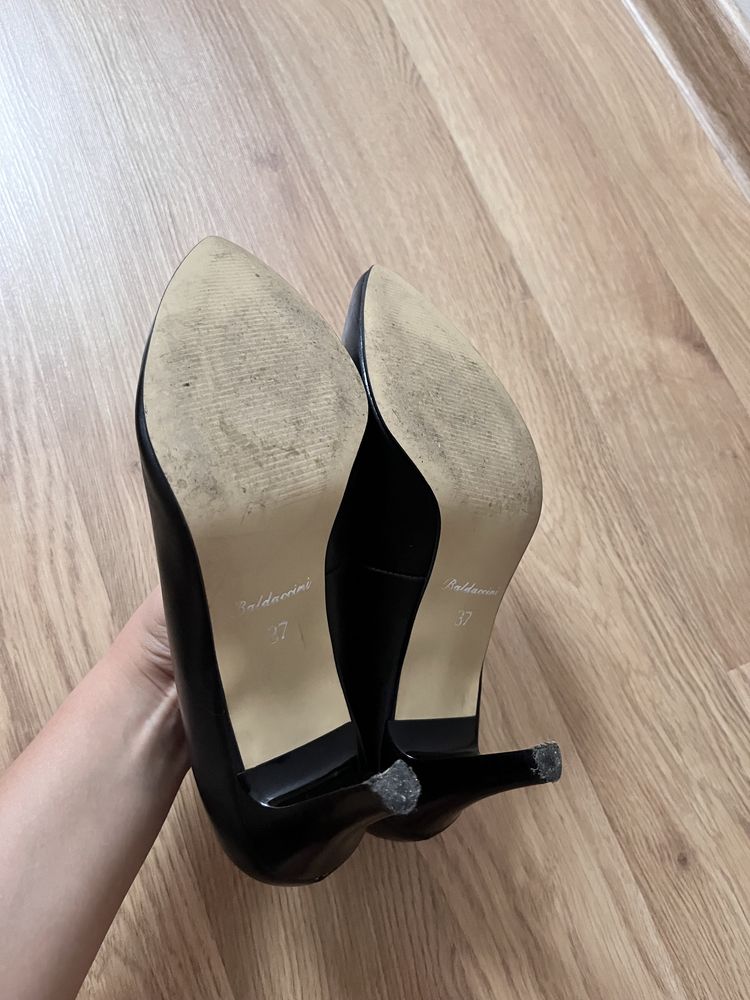 Buty na obcasie czarne 37 baldaccini czółenka półbuty 7,5 cm