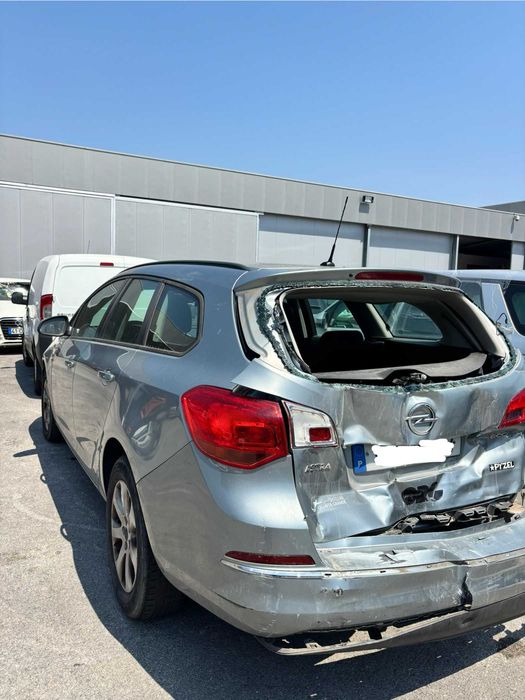 OPEL ASTRA 2014 Gasoleo