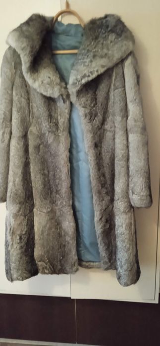 Продам стильну шубу з натурального кролика.