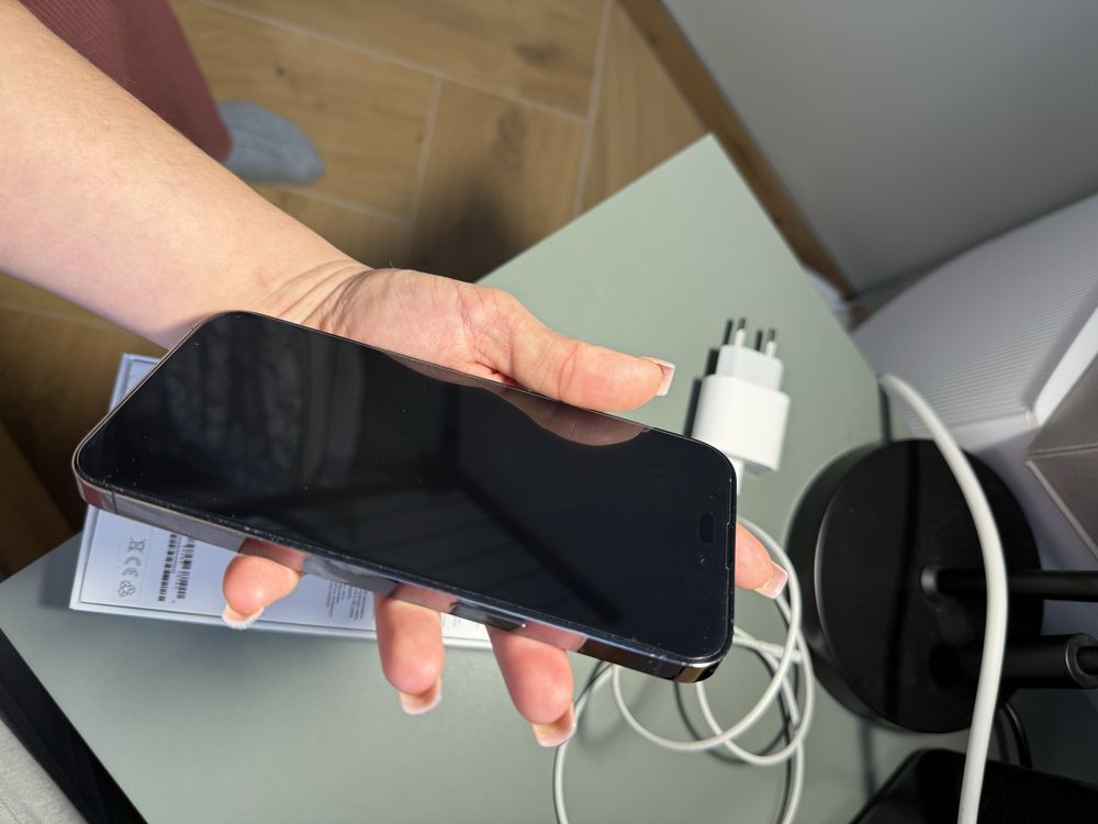 iPhone 14 pro max purple