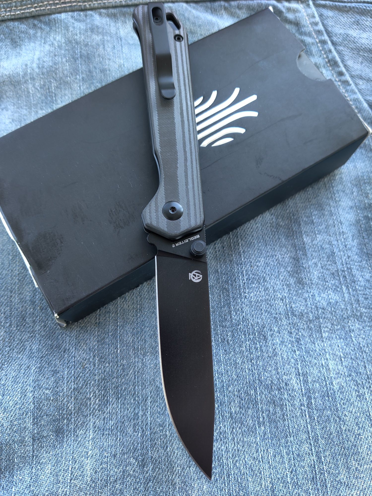 Нож новый Kizer Carbon Fiber Black Steel