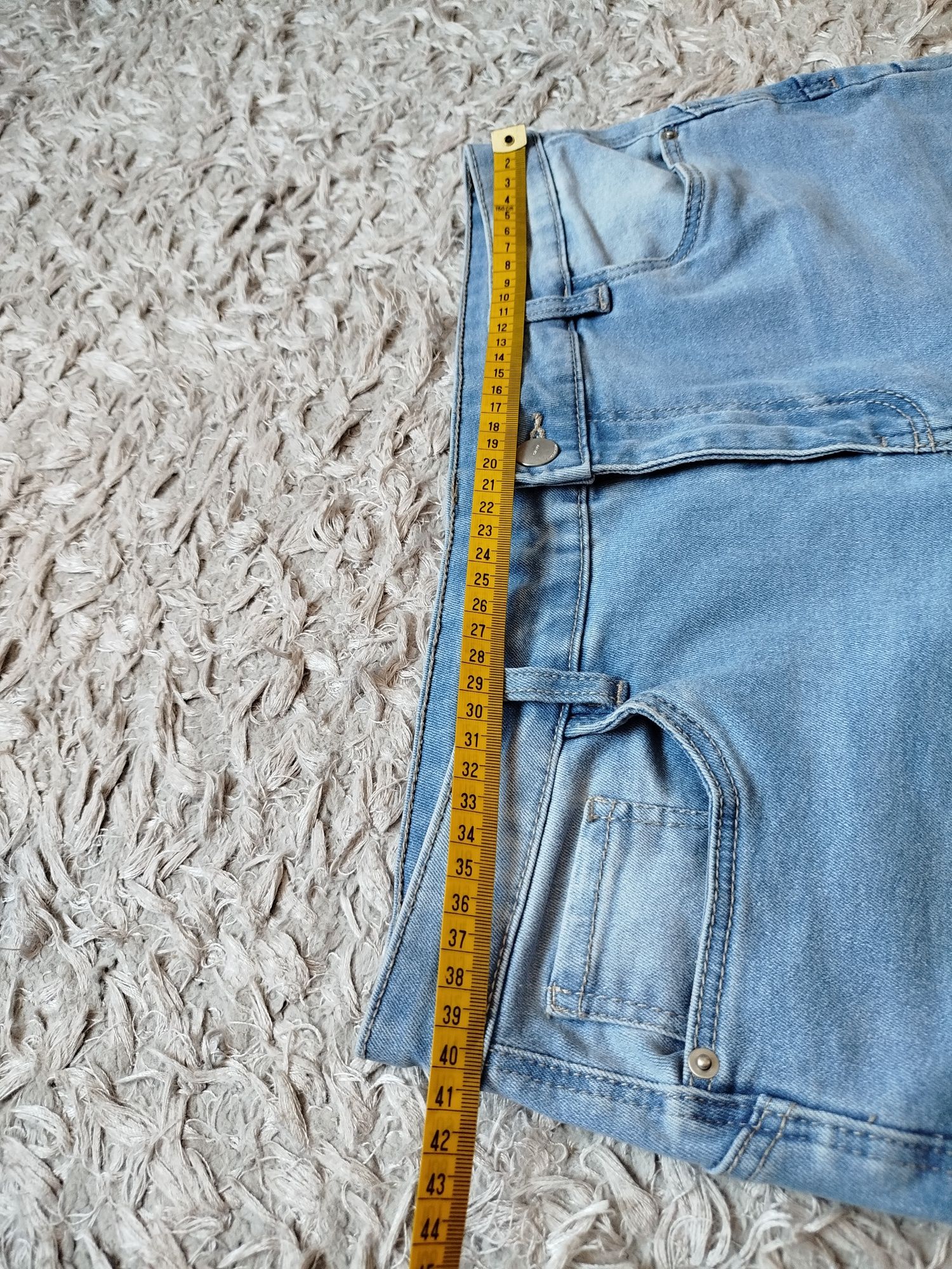 Jeansy jasne Cropp nowe bez metki
