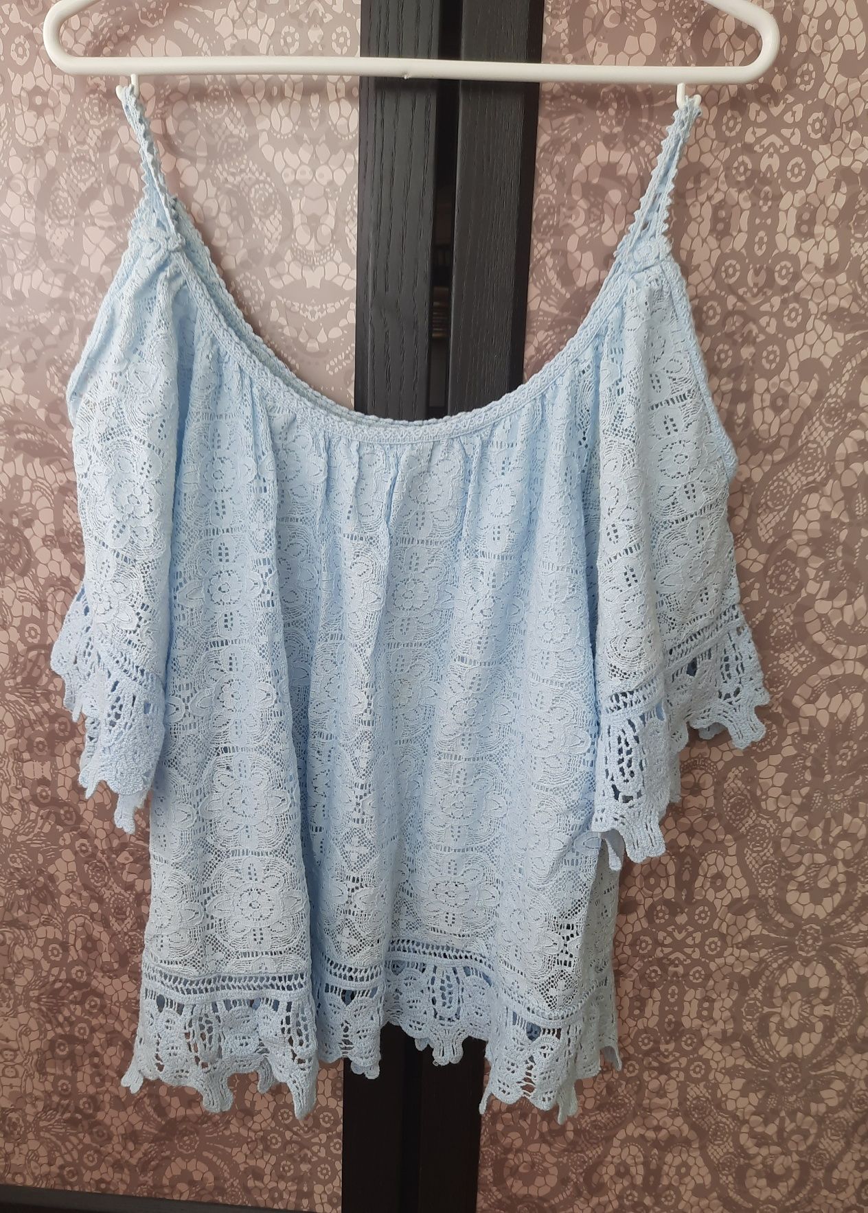 Blusa rendada azul bébé T.S