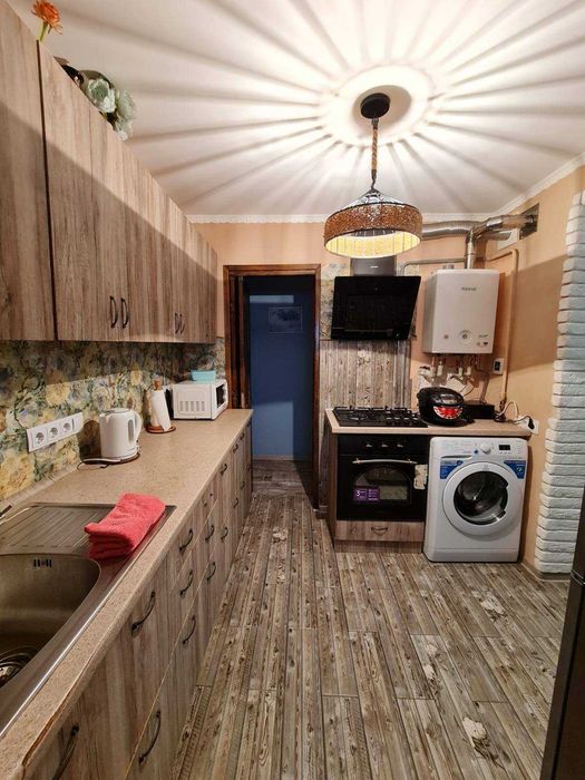 4- комнатный дом 6 станция Люстдорфской дороги/ 1 линия