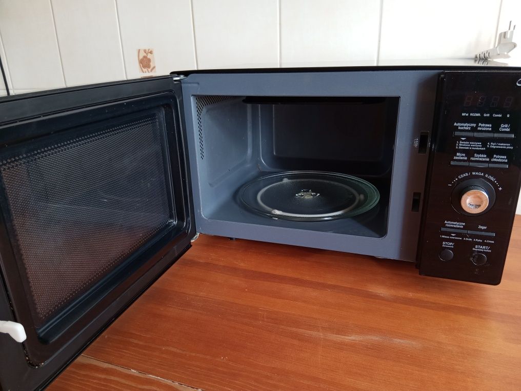 Mikrofalówka Daewoo używana prawie jak nowa